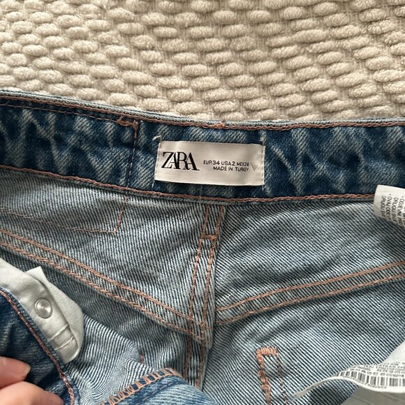 Zara High Rise Wide Leg Jeans - Ripped - Picture 6 of 7